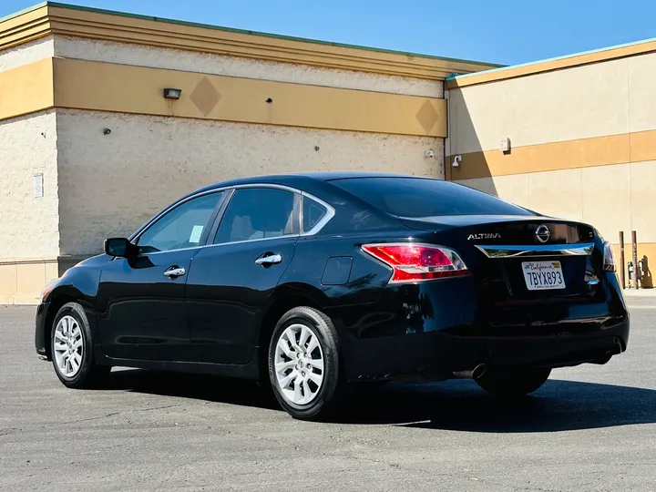 BLACK, 2014 NISSAN ALTIMA Image 4