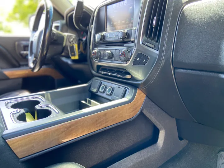 WHITE, 2016 CHEVROLET SILVERADO 1500 CREW CAB Image 58