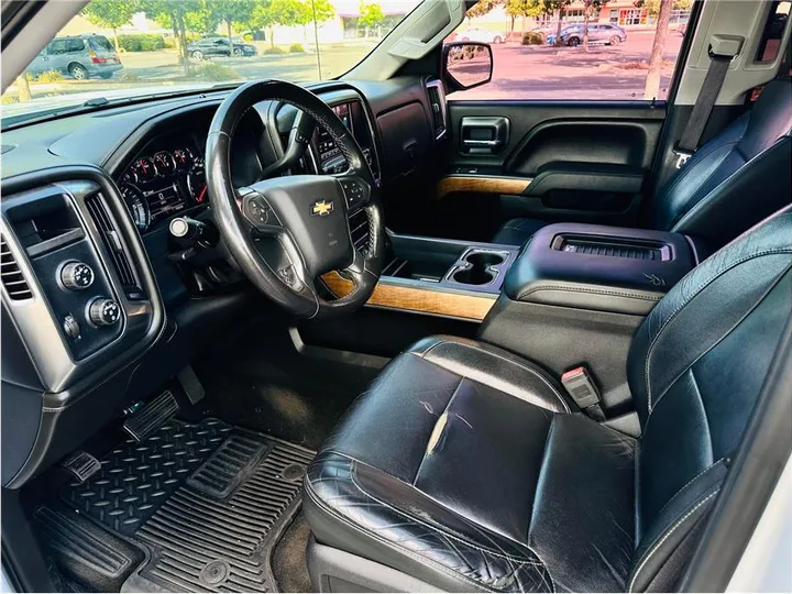 WHITE, 2016 CHEVROLET SILVERADO 1500 CREW CAB Image 5