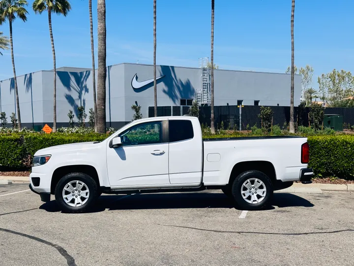 WHITE, 2017 CHEVROLET COLORADO EXTENDED CAB Image 4