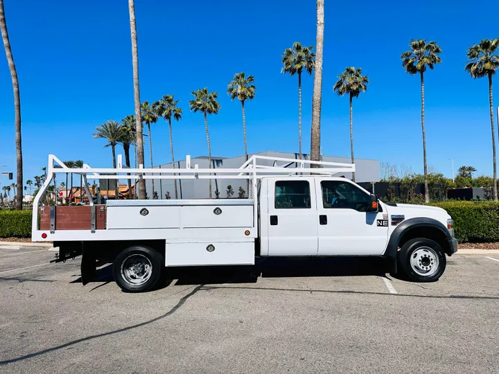 WHITE, 2008 FORD F450 SUPER DUTY CREW CAB & CHASSIS Image 9