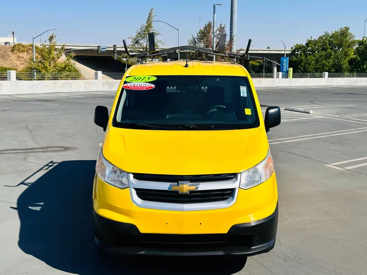 YELLOW, 2015 CHEVROLET CITY EXPRESS Image 2