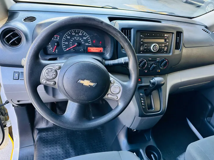 YELLOW, 2015 CHEVROLET CITY EXPRESS Image 19