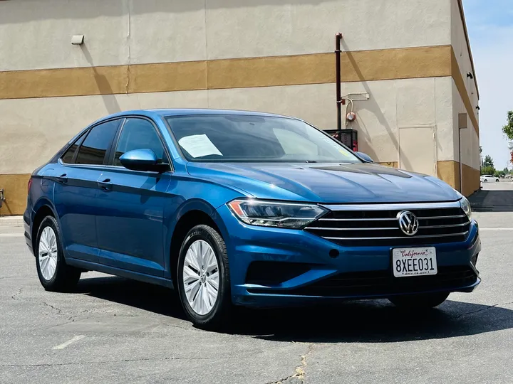 BLUE, 2019 VOLKSWAGEN JETTA Image 6