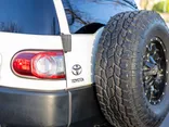 WHITE, 2013 TOYOTA FJ CRUISER Thumnail Image 17