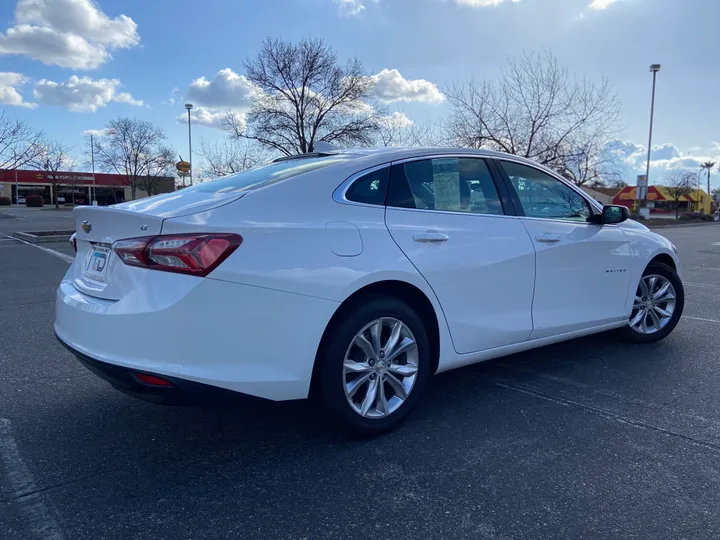 WHITE, 2021 CHEVROLET MALIBU Image 21