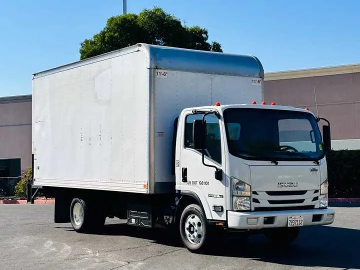 2020 ISUZU NPR Image 6