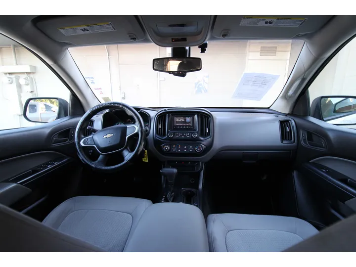 WHITE, 2016 CHEVROLET COLORADO CREW CAB Image 9
