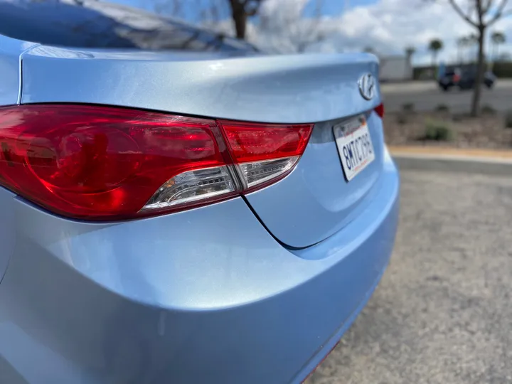 BLUE, 2012 HYUNDAI ELANTRA Image 16