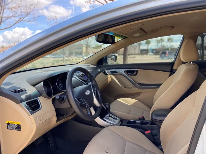 BLUE, 2012 HYUNDAI ELANTRA Image 24