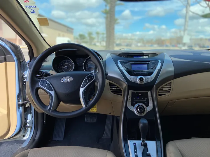 BLUE, 2012 HYUNDAI ELANTRA Image 37