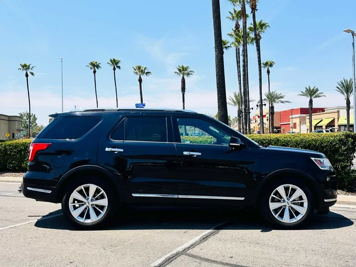 BLACK, 2019 FORD EXPLORER Image 8