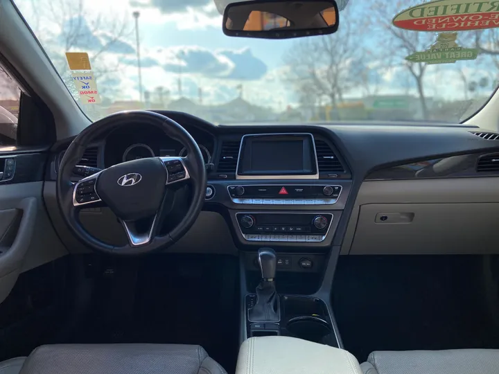 WHITE, 2018 HYUNDAI SONATA Image 36