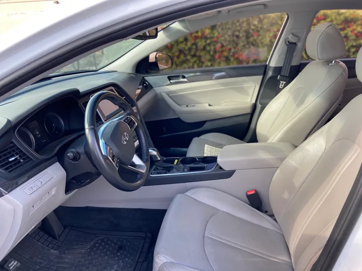 WHITE, 2018 HYUNDAI SONATA Image 47