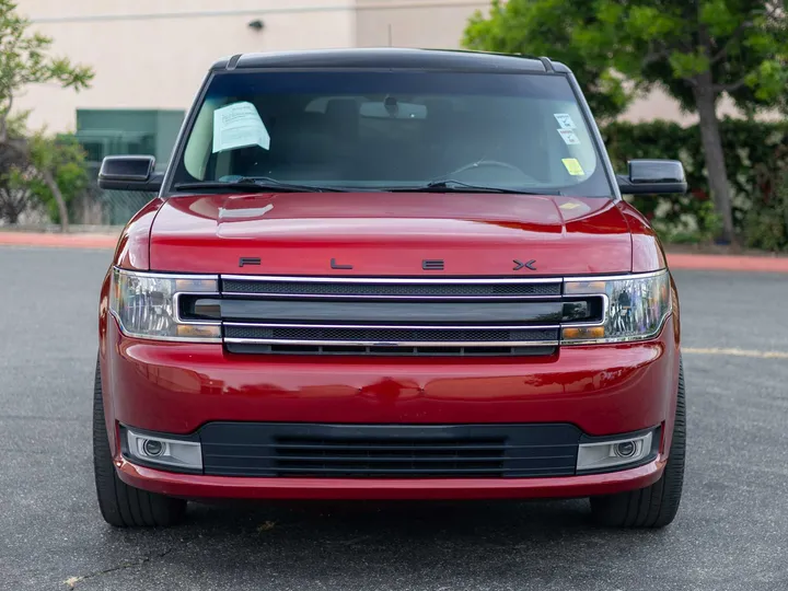 RED, 2019 FORD FLEX Image 2