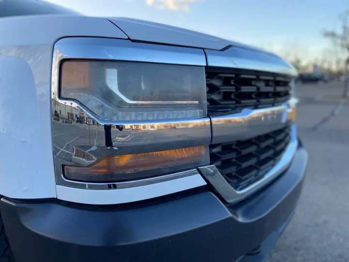 WHITE, 2016 CHEVROLET SILVERADO 1500 DOUBLE CAB Image 23