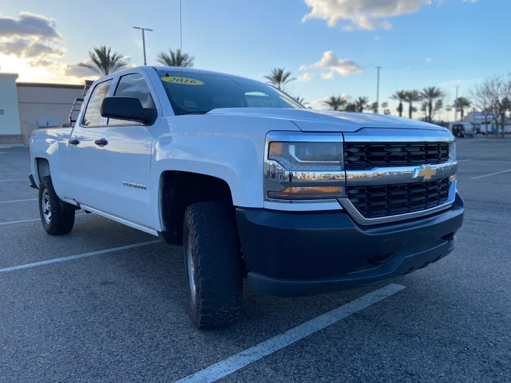 WHITE, 2016 CHEVROLET SILVERADO 1500 DOUBLE CAB Image 24