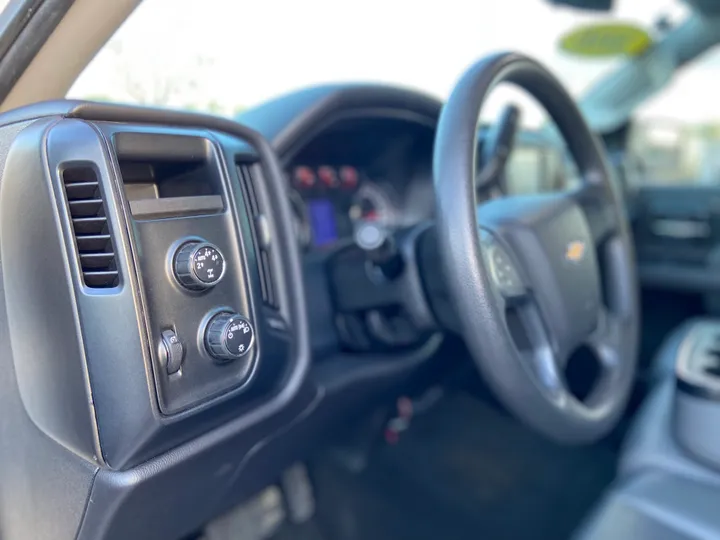 WHITE, 2016 CHEVROLET SILVERADO 1500 DOUBLE CAB Image 29