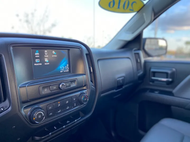 WHITE, 2016 CHEVROLET SILVERADO 1500 DOUBLE CAB Image 36