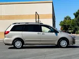 GOLD, 2006 TOYOTA SIENNA Thumnail Image 6