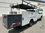 WHITE, 2007 CHEVROLET SILVERADO 3500 HD EXTENDED CAB & CHASSIS Thumnail Image 2