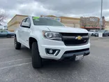 WHITE, 2018 CHEVROLET COLORADO CREW CAB Thumnail Image 31