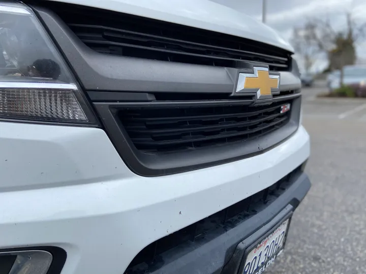 WHITE, 2018 CHEVROLET COLORADO CREW CAB Image 35