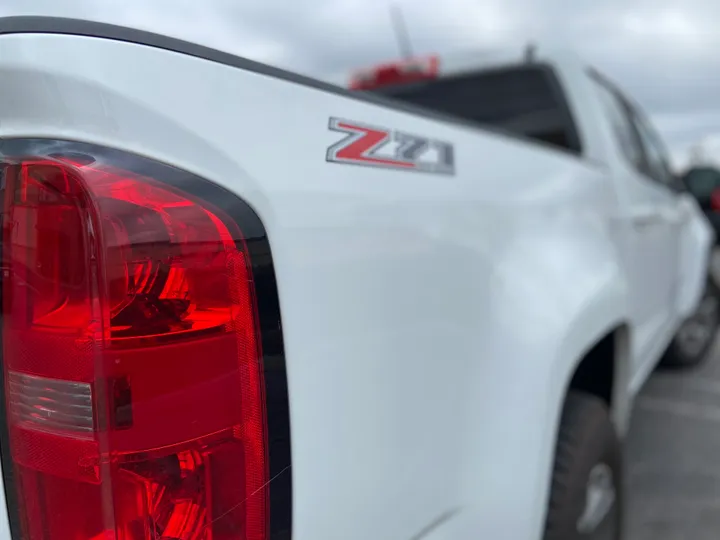 WHITE, 2018 CHEVROLET COLORADO CREW CAB Image 44