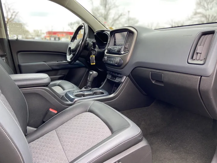 WHITE, 2018 CHEVROLET COLORADO CREW CAB Image 53