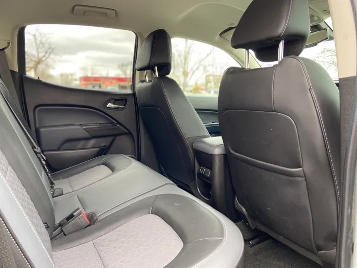 WHITE, 2018 CHEVROLET COLORADO CREW CAB Image 63