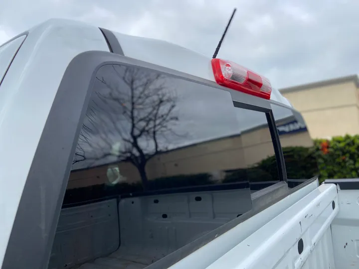 WHITE, 2018 CHEVROLET COLORADO CREW CAB Image 78