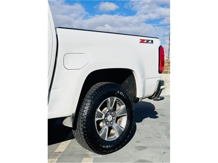 WHITE, 2018 CHEVROLET COLORADO CREW CAB Image 20