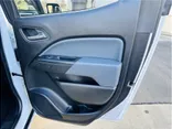 WHITE, 2018 CHEVROLET COLORADO CREW CAB Thumnail Image 8