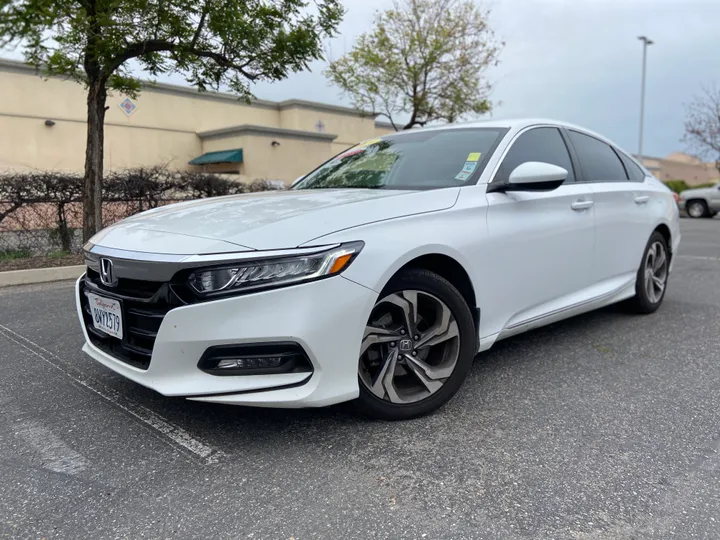 WHITE, 2019 HONDA ACCORD Image 12