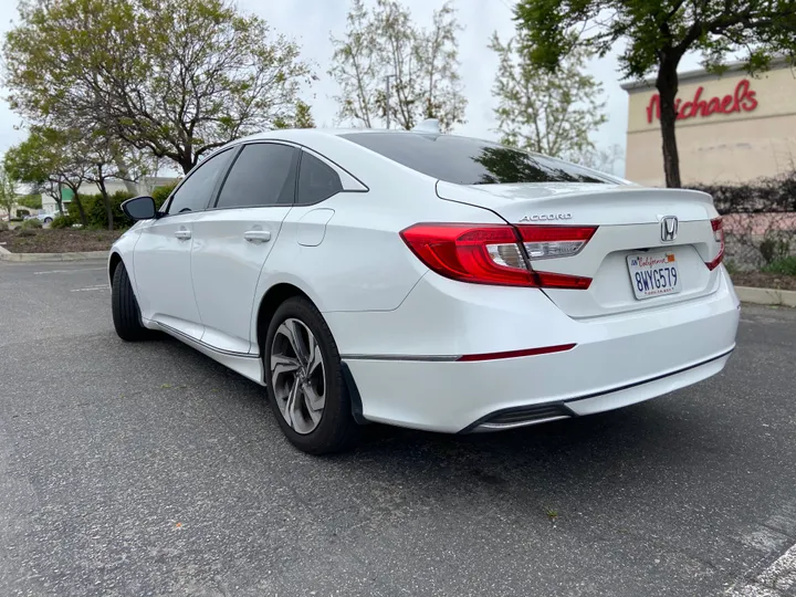 WHITE, 2019 HONDA ACCORD Image 17