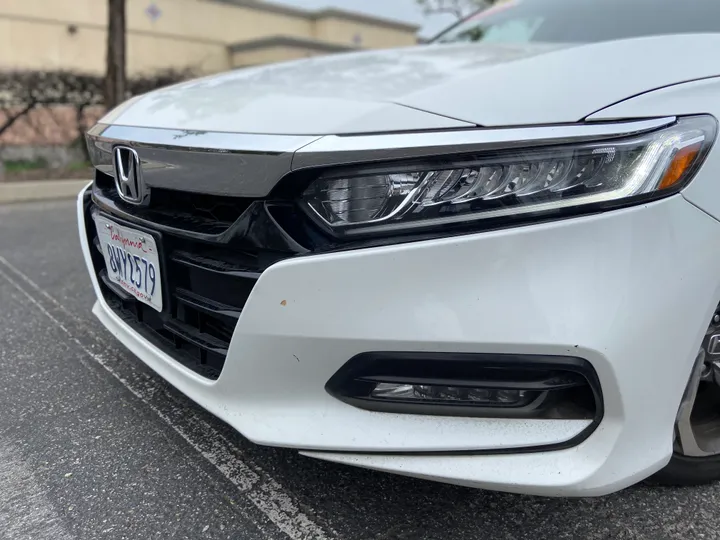 WHITE, 2019 HONDA ACCORD Image 22