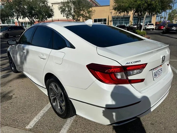 WHITE, 2019 HONDA ACCORD Image 2