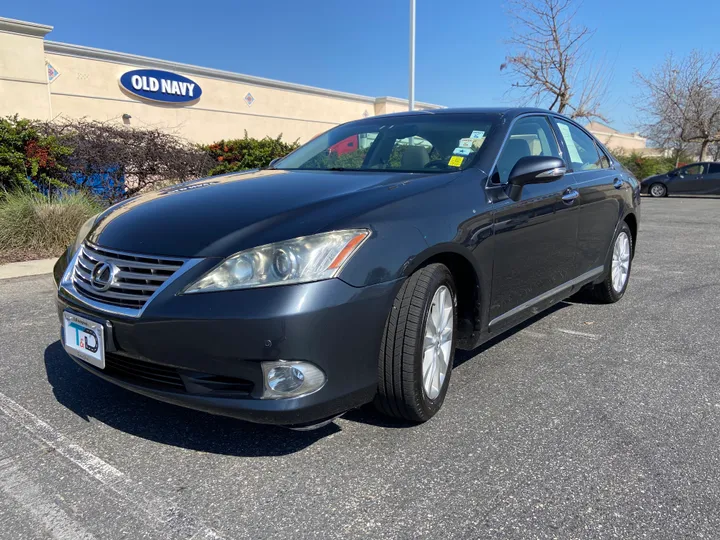 GRAY, 2011 LEXUS ES Image 35