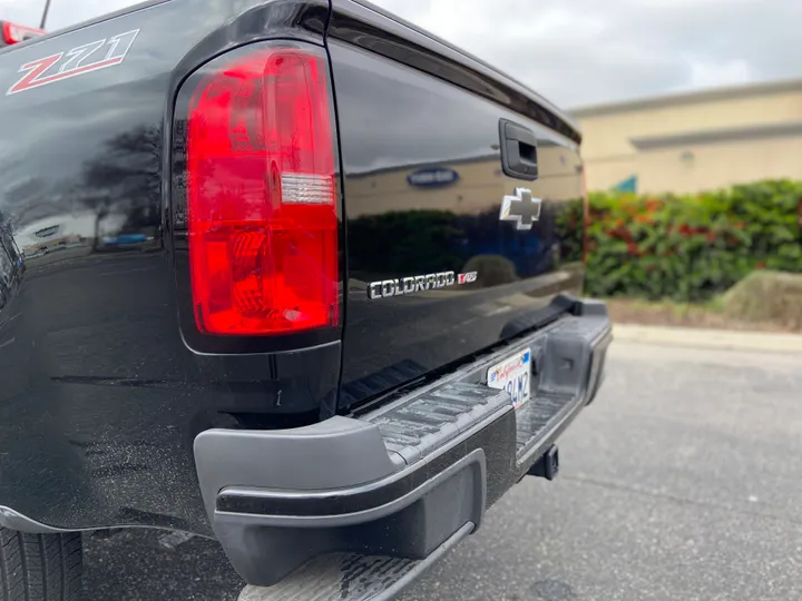 BLACK, 2018 CHEVROLET COLORADO CREW CAB Image 25