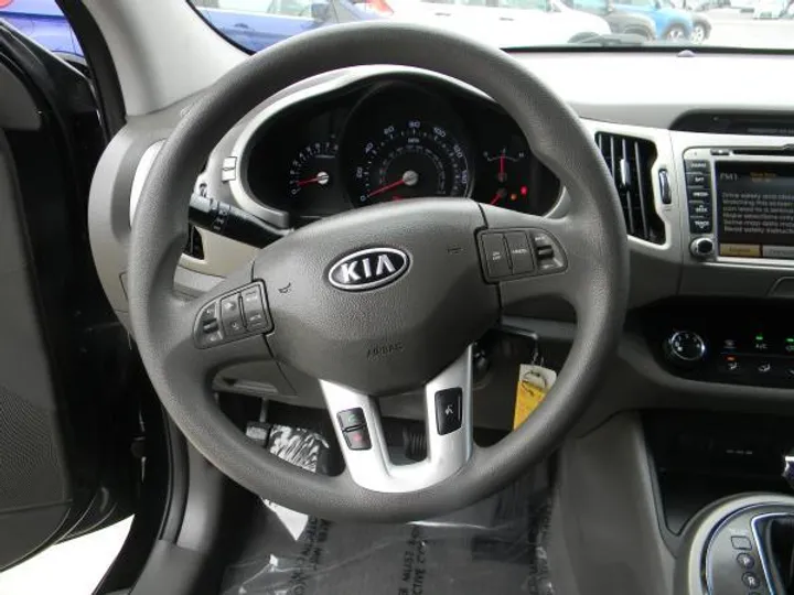 BLACK, 2012 KIA SPORTAGE Image 23