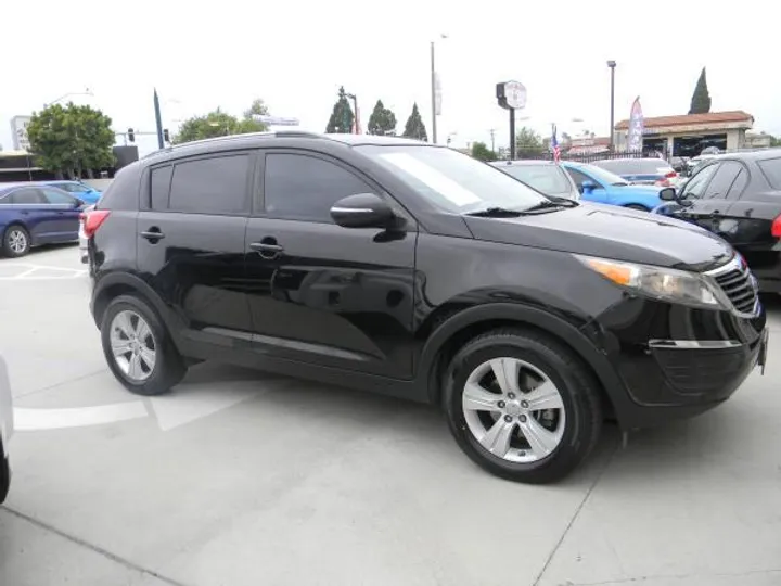 BLACK, 2012 KIA SPORTAGE Image 7