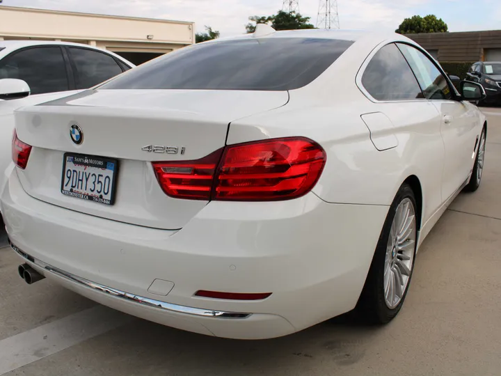 WHITE, 2014 BMW 4 SERIES Image 2