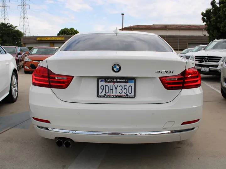 WHITE, 2014 BMW 4 SERIES Image 5