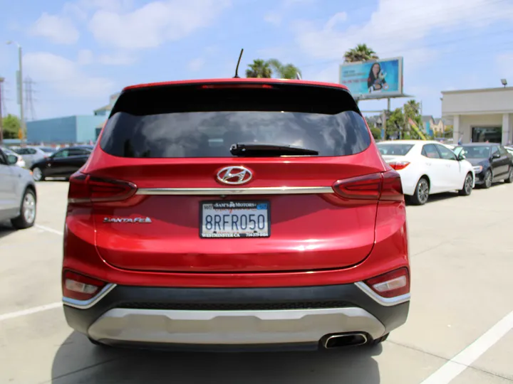 RED, 2019 HYUNDAI SANTA FE Image 6