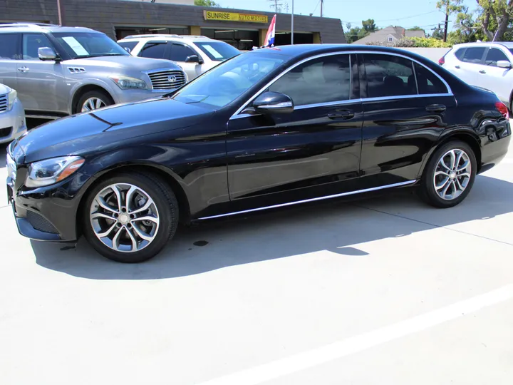 BLACK, 2015 MERCEDES-BENZ C-CLASS Image 8