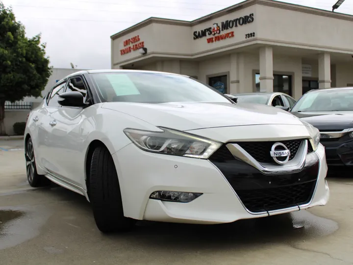 WHITE, 2016 NISSAN MAXIMA Image 3