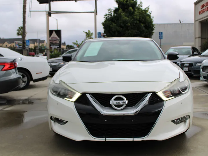 WHITE, 2016 NISSAN MAXIMA Image 5