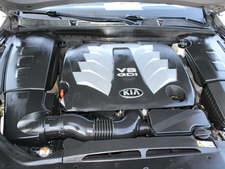 2015 KIA K900 LUXURY Image 37
