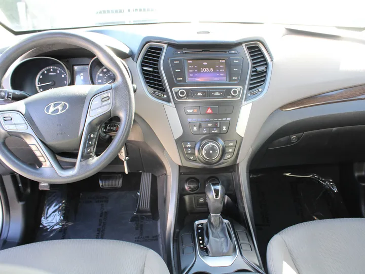 GRAY, 2017 HYUNDAI SANTA FE SPORT Image 15