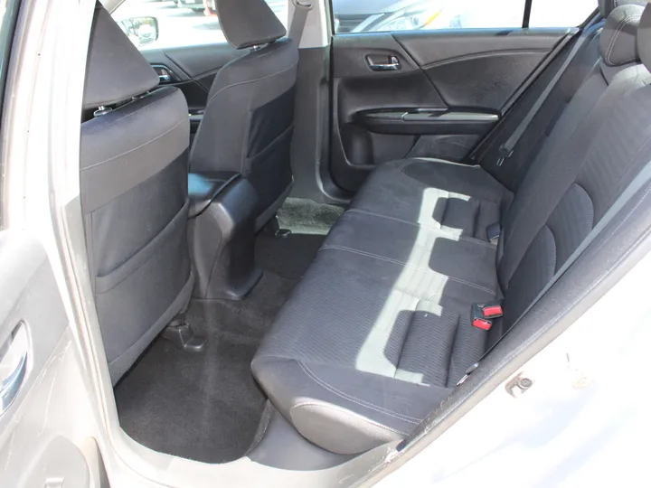 SILVER, 2015 HONDA ACCORD Image 16